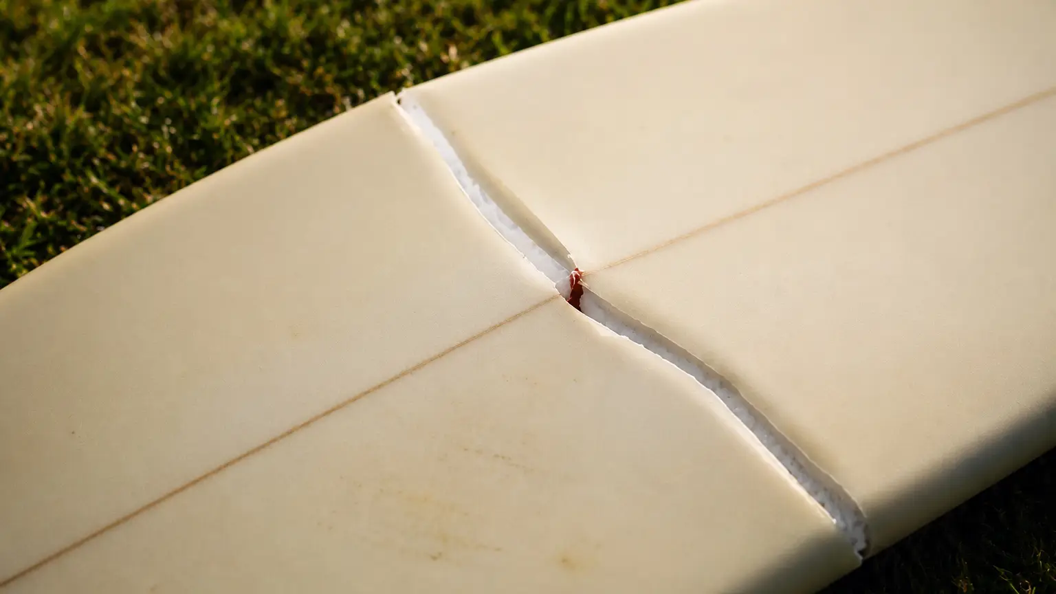Surfboard reparatie Nederland